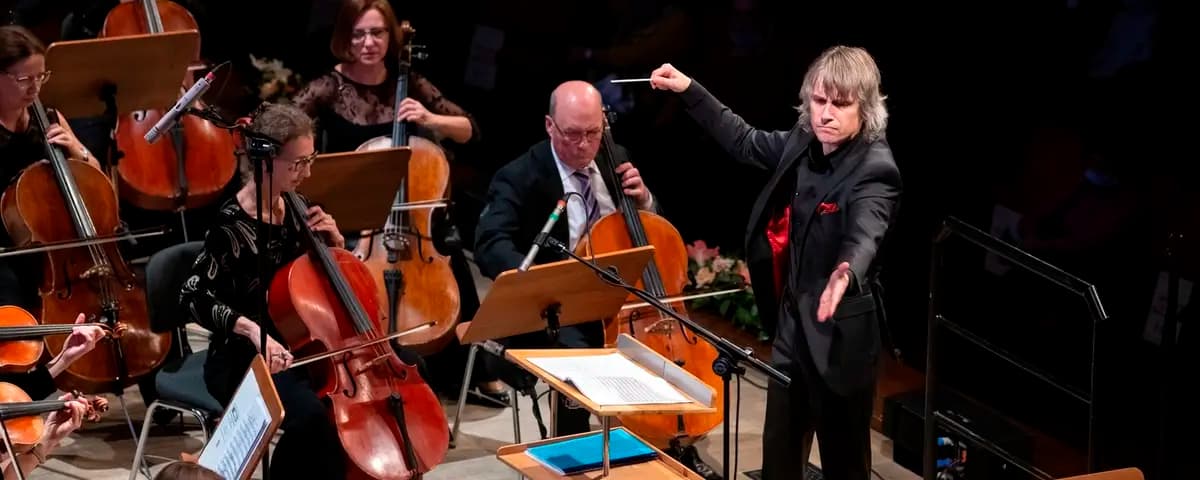 Симфонический оркестр. Весна звучит (Филармония. Концертный зал)