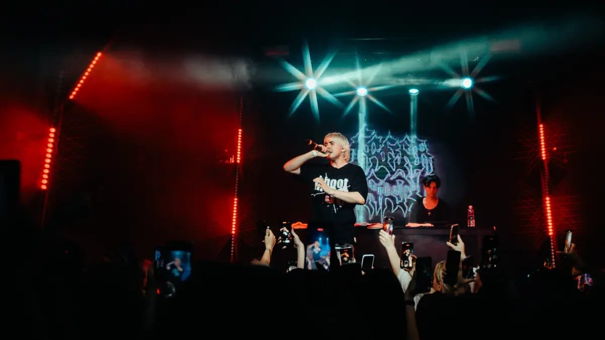 Фрик Пати (IZI)