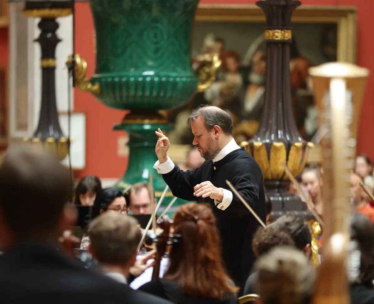 Итальянский Стравинский в Итальянском просвете (Большой итальянский просвет Эрмитажа)