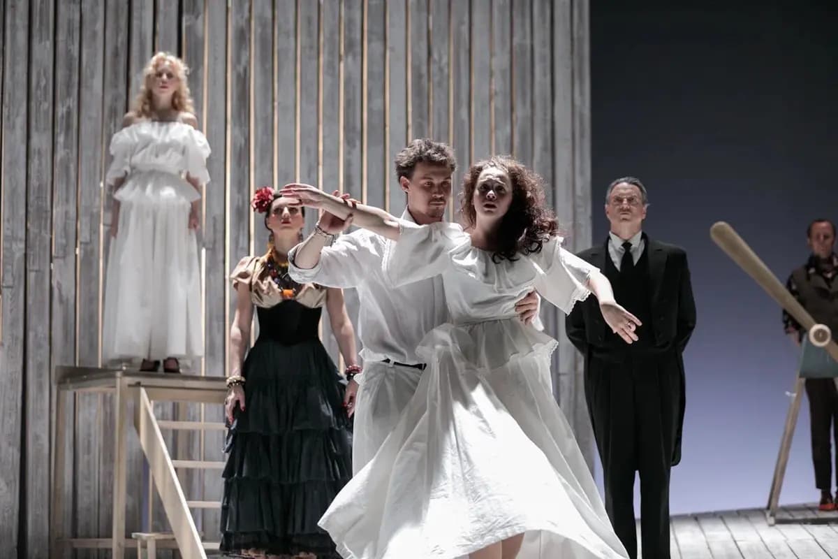 Анна Каренина в тропиках (Театр им. Комиссаржевской)