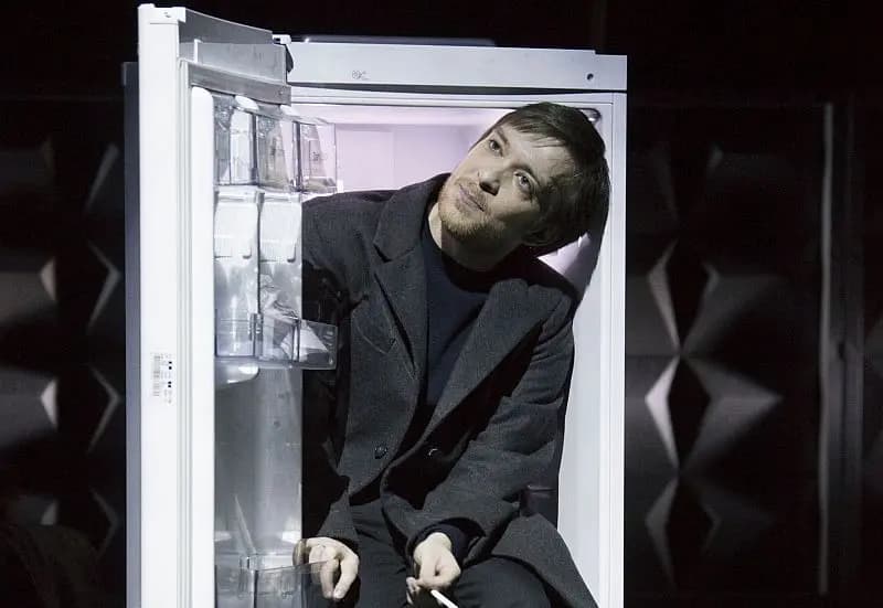 Сергеев и городок (Театр Вахтангова)