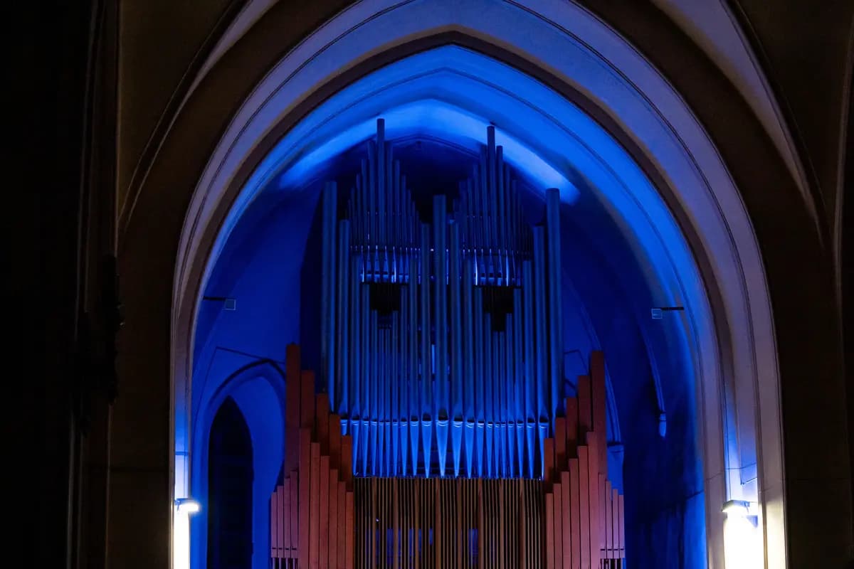 Красноярский камерный хор. Ночь в соборе (Филармония. Органный зал)