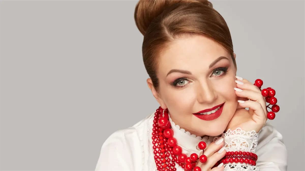 Гала-концерт с участием Марины Девятовой (Уральский центр народного искусства)