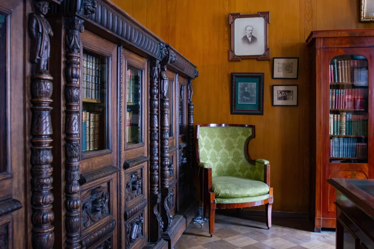 Иван Петрович Павлов в кругу семьи (Мемориальный музей-квартира академика Павлова)