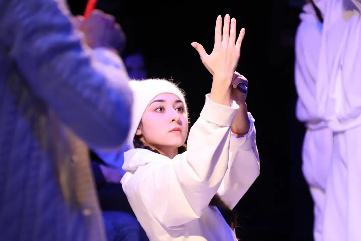 Рас-сказы (Театр драмы им. Гафури)