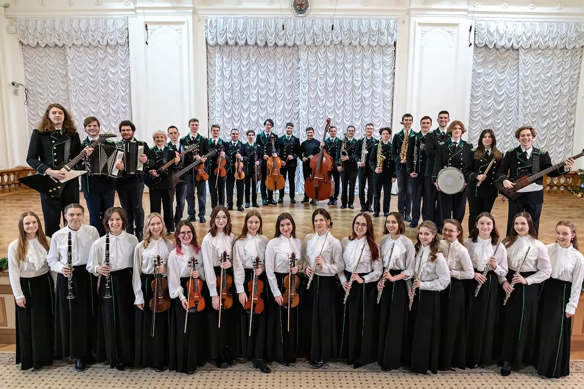 Песни, рождённые победой (Белый зал Политехнического университета)