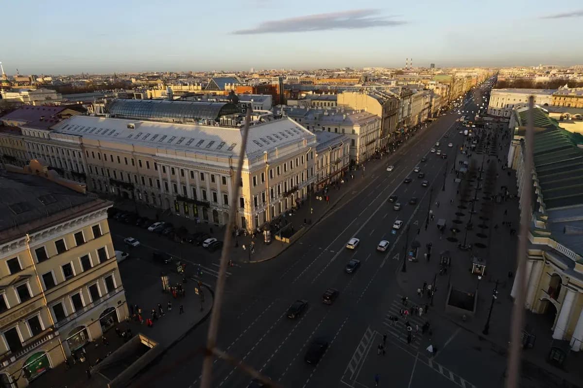 Вертикаль Невского проспекта. Башня городской думы (Башня городской думы)