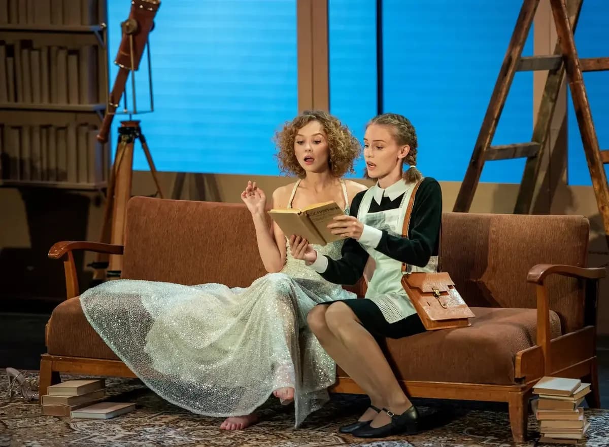 Безымянная звезда (Екатерининское собрание)