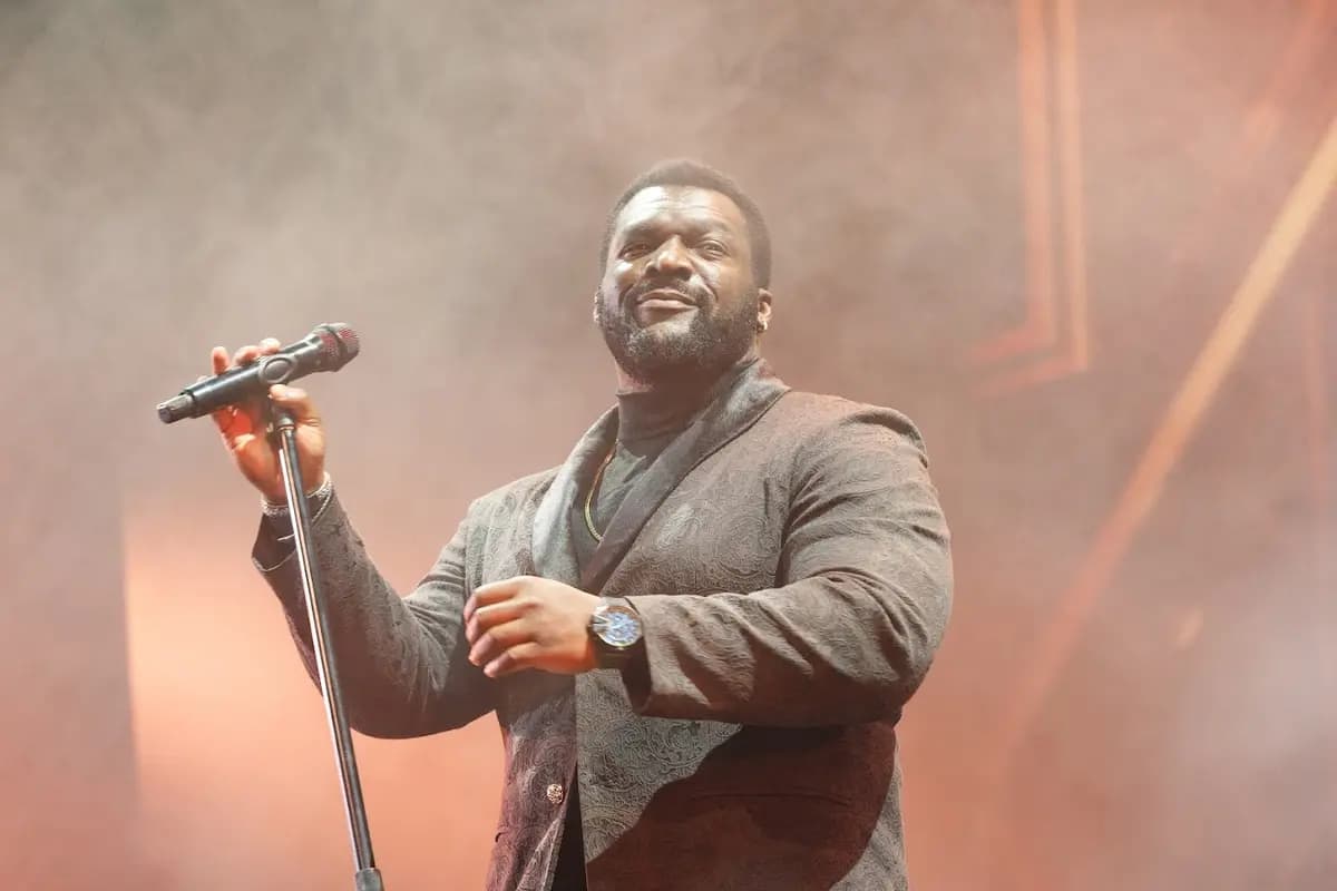 Джаз для влюблённых: романтический концерт с джазовой звездой Габриэль Биггест на панорамной крыше (Крыша на Цветном)