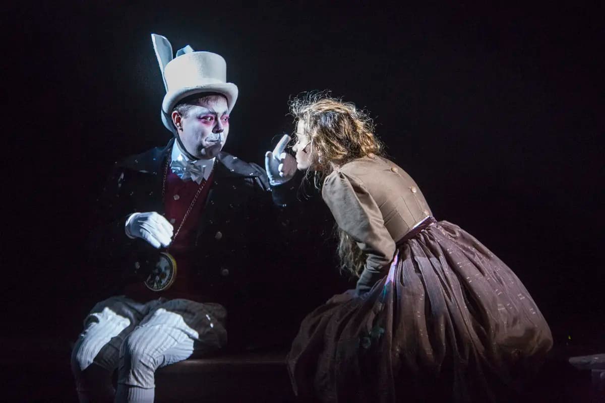 Алиса в Стране чудес (Губернский театр)