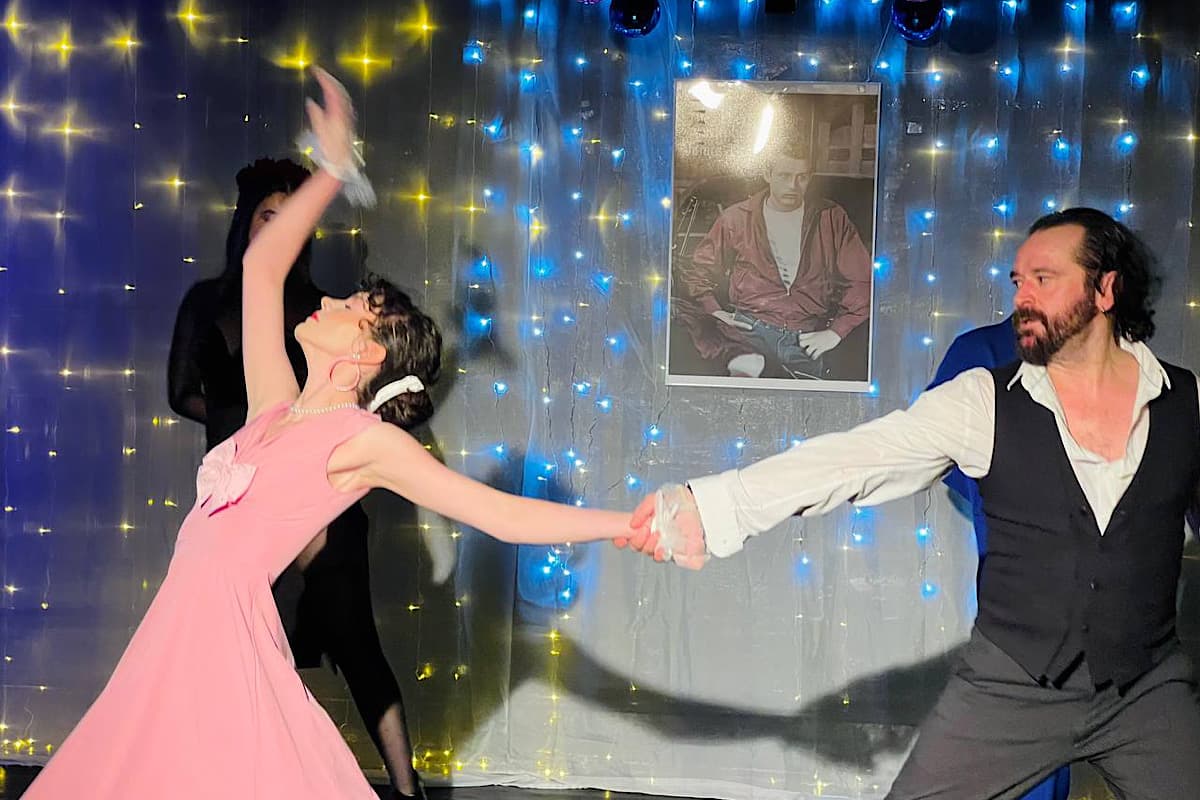 Идеальный маневр (Театральный особняк)