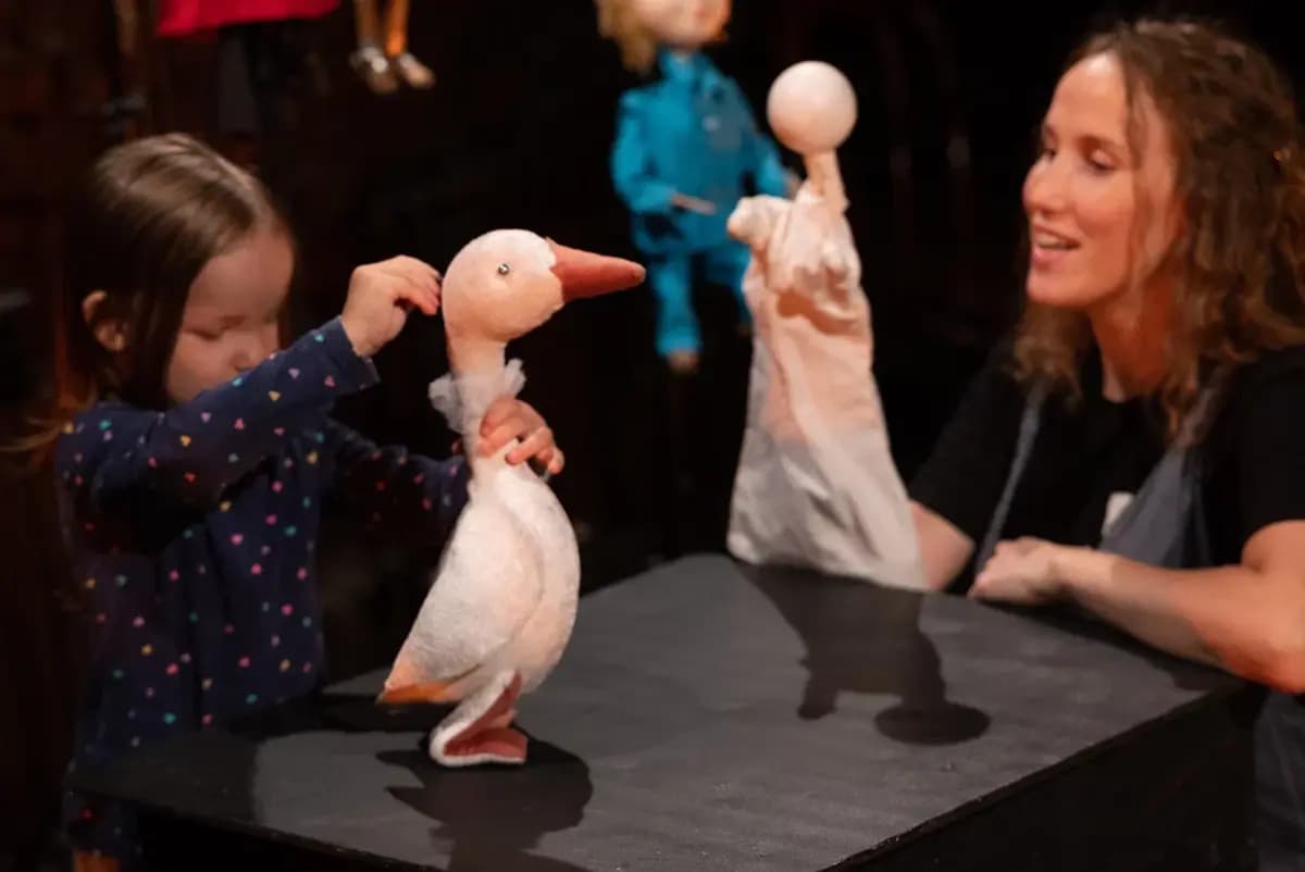 Кукловедение (Karlsson Haus на Ломоносова)