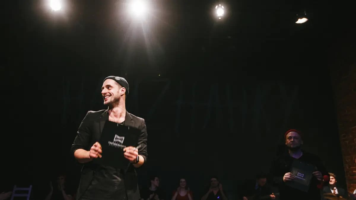 Наизнанку — вечер актёрской импровизации (Центр театрального мастерства)