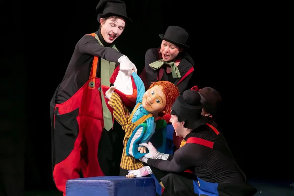 Знаменитый Мойдодыр (Московский театр кукол)