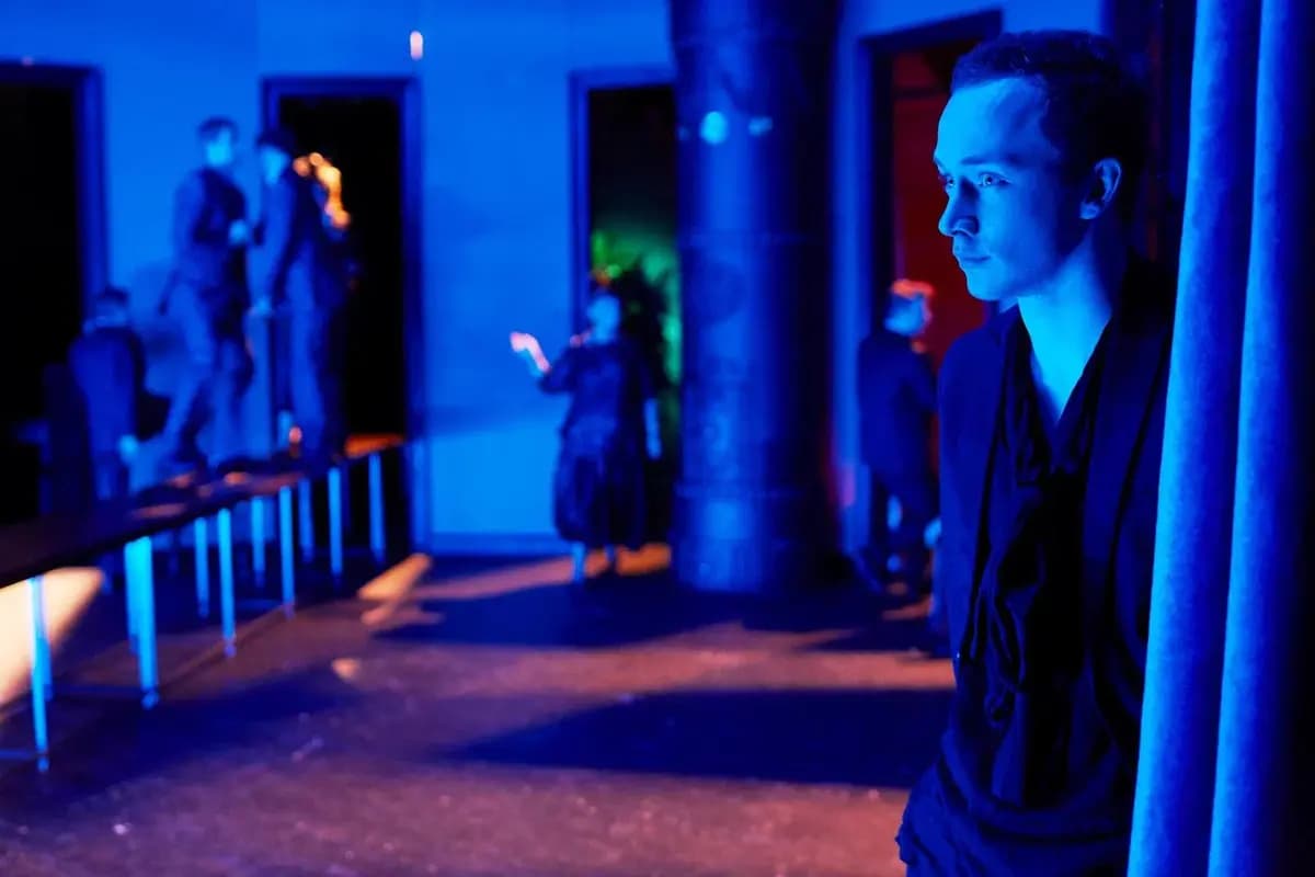 Горе от ума (Театр им. Моссовета)