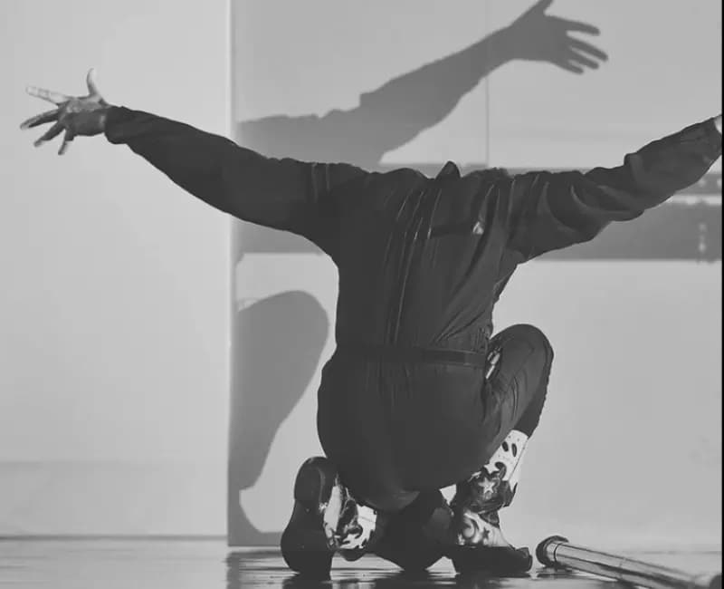 Мальчики не плачут (Детская школа искусств)