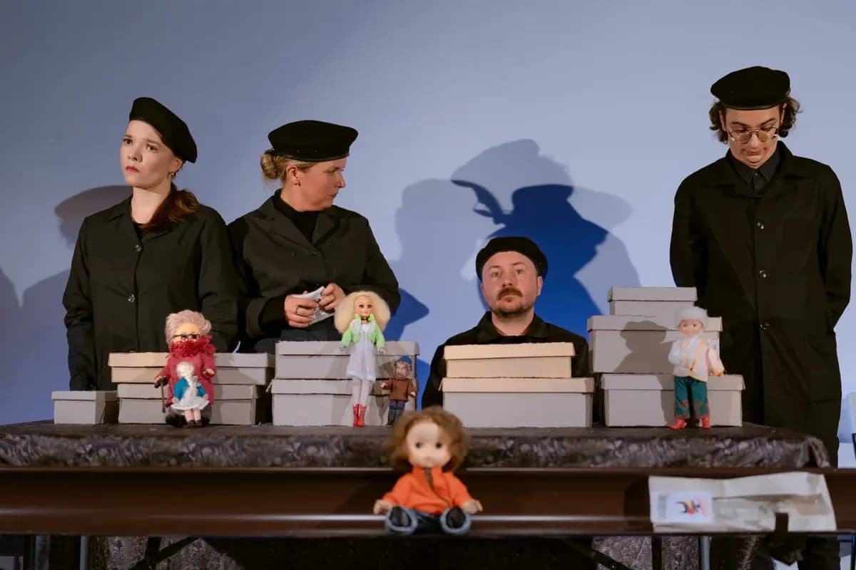 Одноместная канава (Театр Труда)