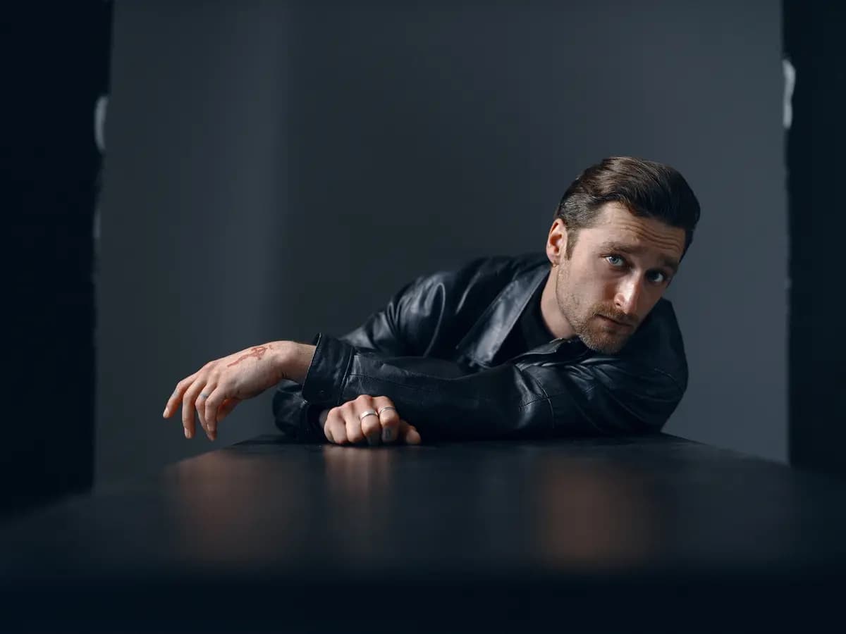 Дерево (Театр Труда)