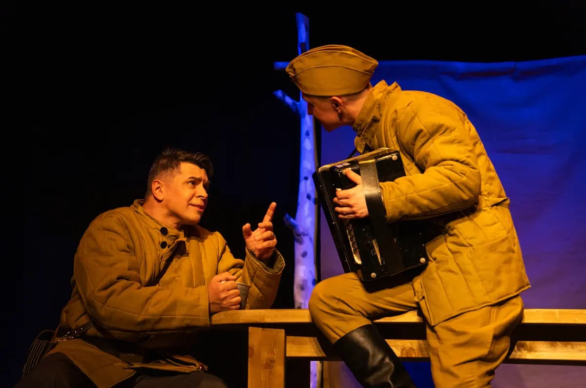 И память нам покоя не дает (Театр кукол)