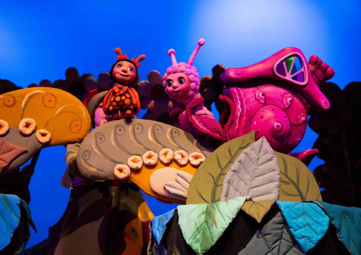 Подарок для мамы (Театр кукол)