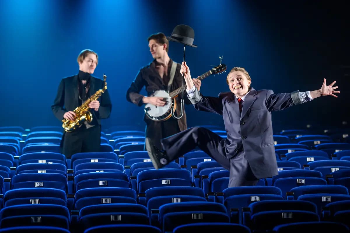 Розенкранц и Гильденстерн мертвы (Театр на Васильевском)