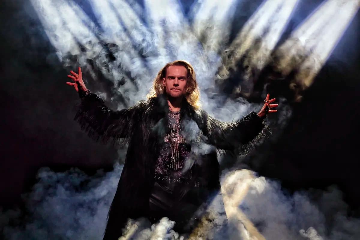 На грани реальности (Театр иллюзии)