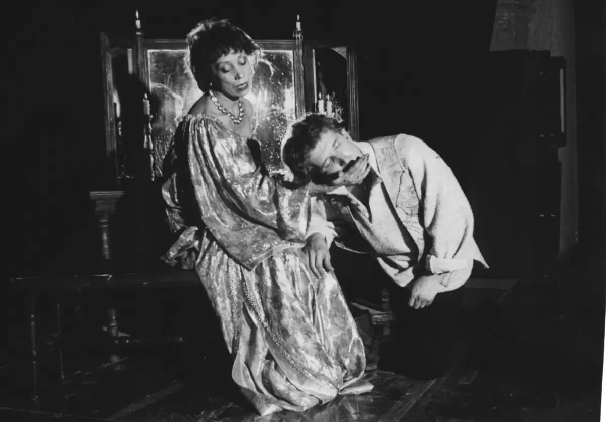 Гамлет (Молодёжный театр)