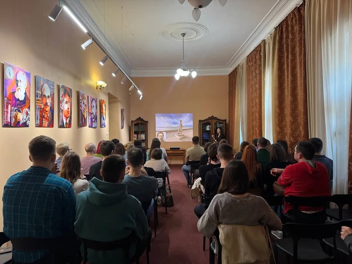 4 века томских кладбищ (Дом искусств)