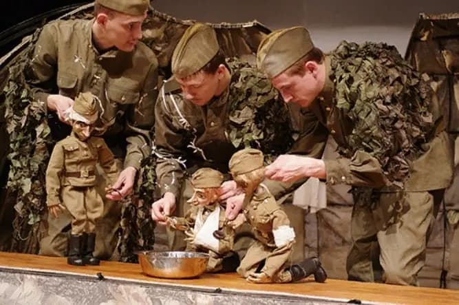 Солдатская краюха (Театр кукол)