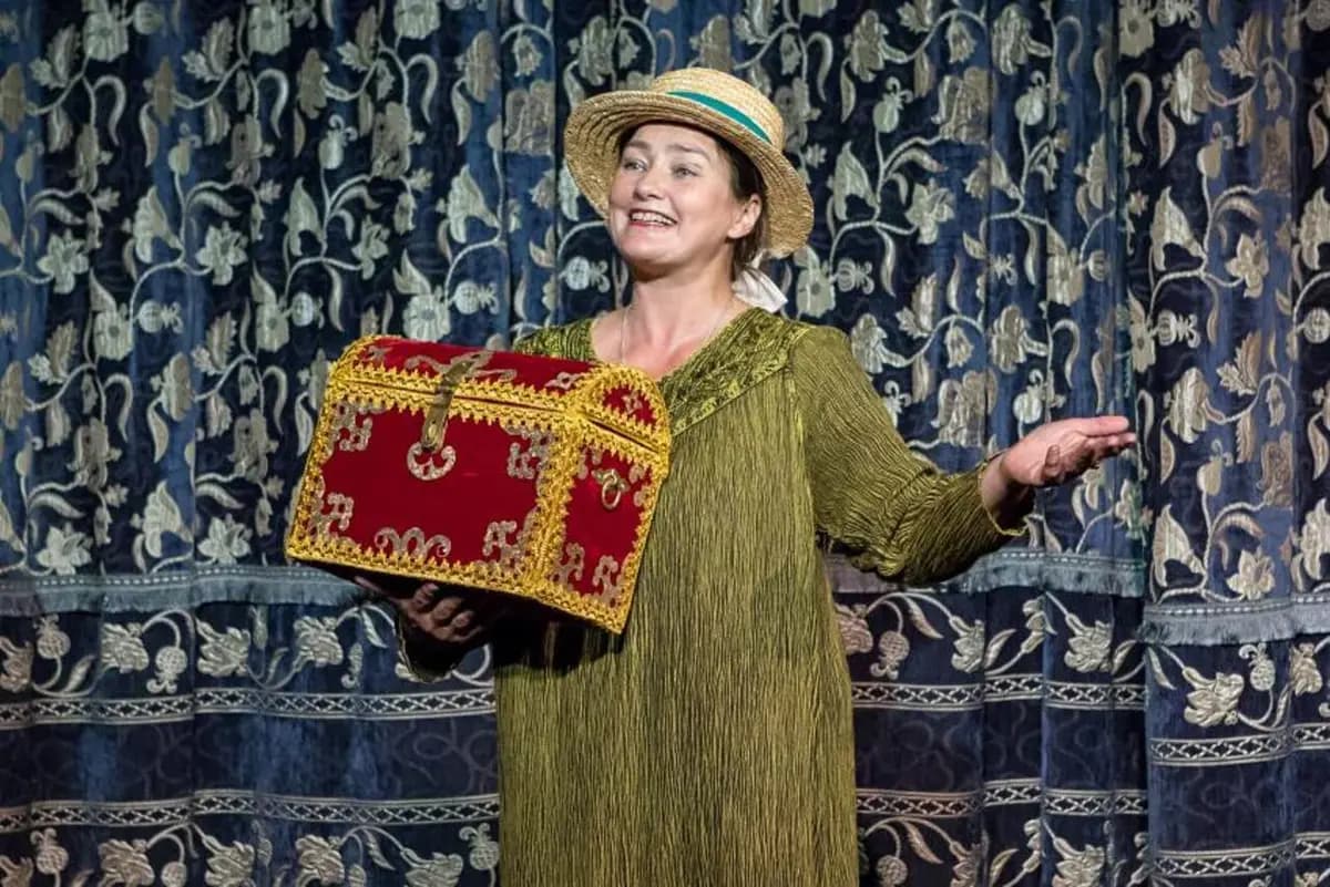 Сундучок сказок для мам, пап и любимых деток (Фольклорный центр «Москва»)