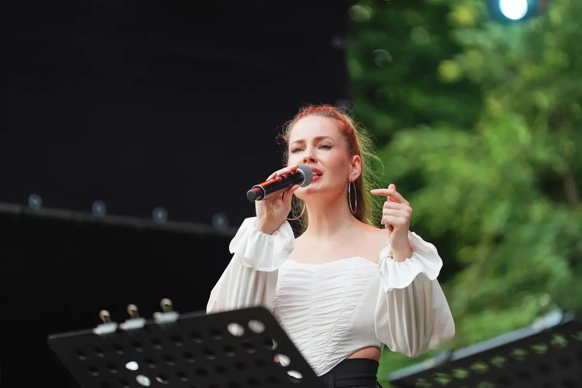 Магия свечей. Amy Winehouse трибьют (Оранжерея Таврического сада)