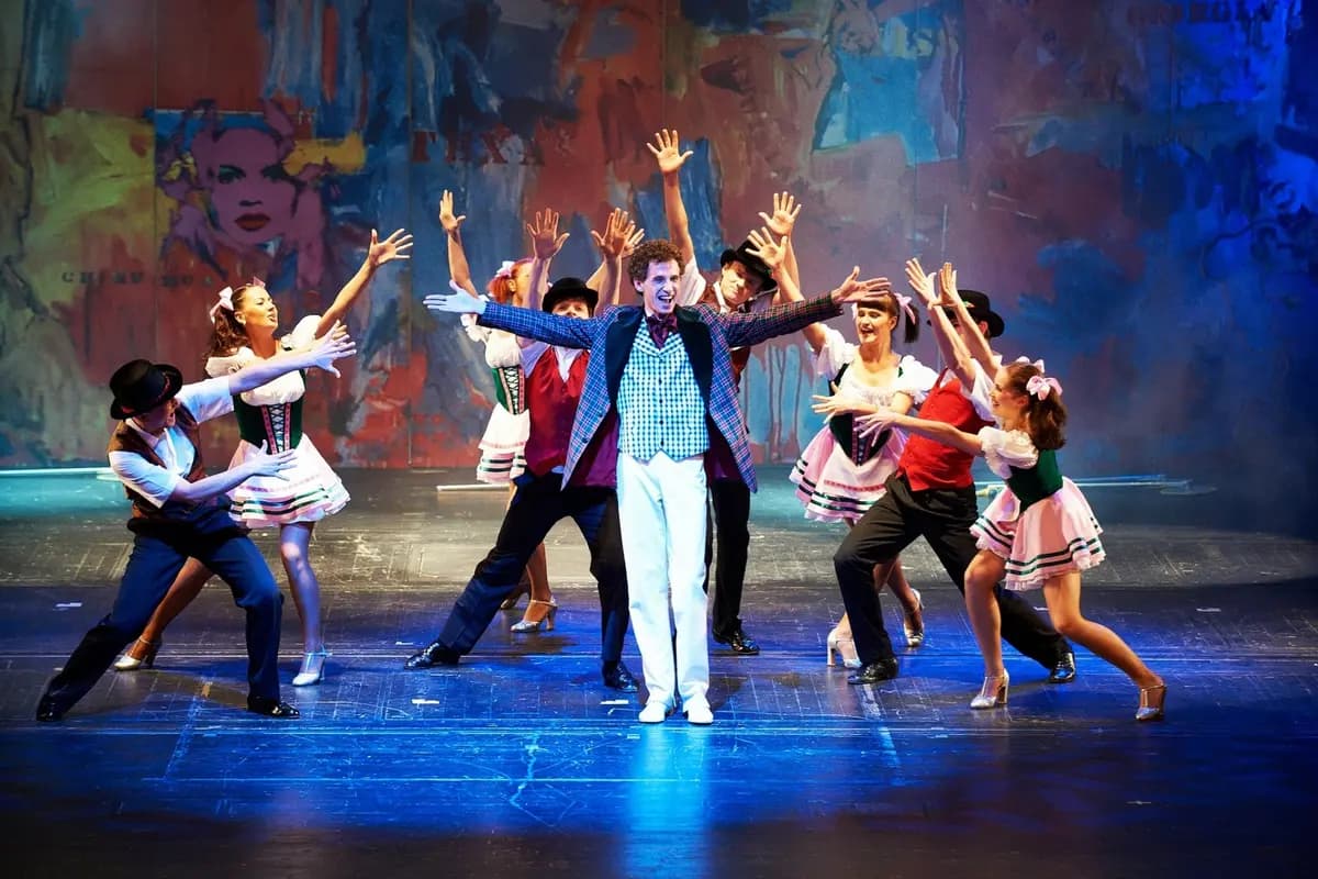 Примадонны (Буфф)