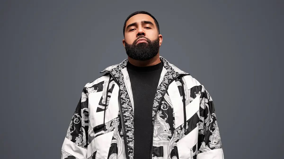 Jah Khalib (Rixos Water World)