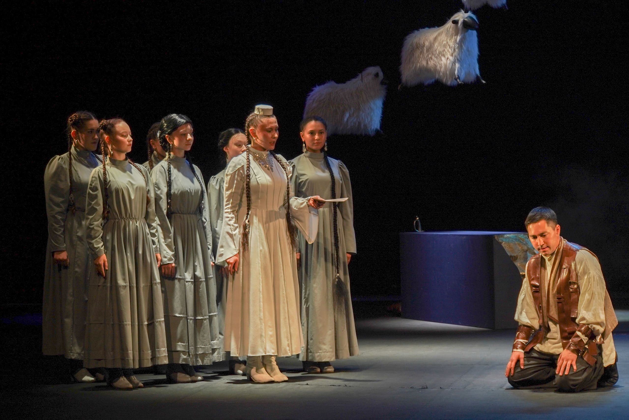 Ак Калфак / Её белый калфак (Татарский драматический театр)