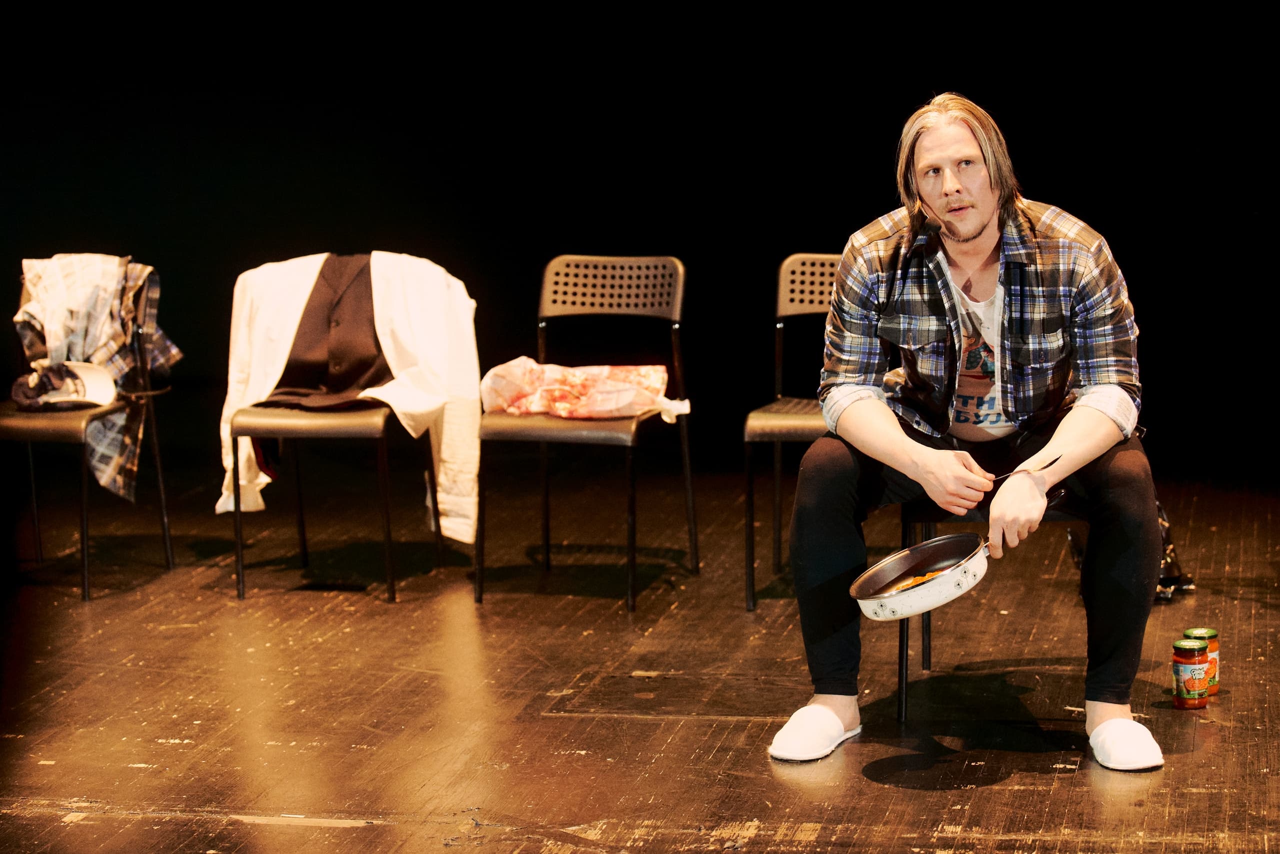 Мужской разговор (МТЦ «Космос»)