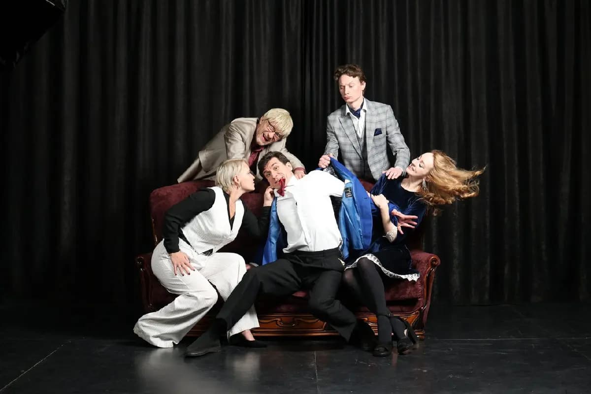 Сумасшедшая комедия (Театр на Булаке)