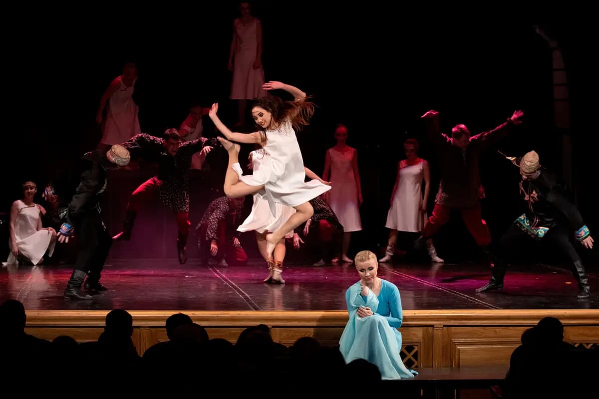 Ансамбль «Дальний Восток». Эти дни мы будем вспоминать (Филармония)