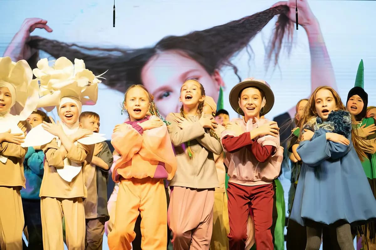 Унөч / Тринадцать (Театр им. Камала. Новое здание)