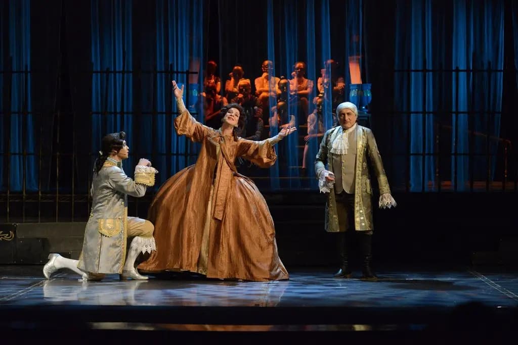 Голубая камея (Русский драматический театр)