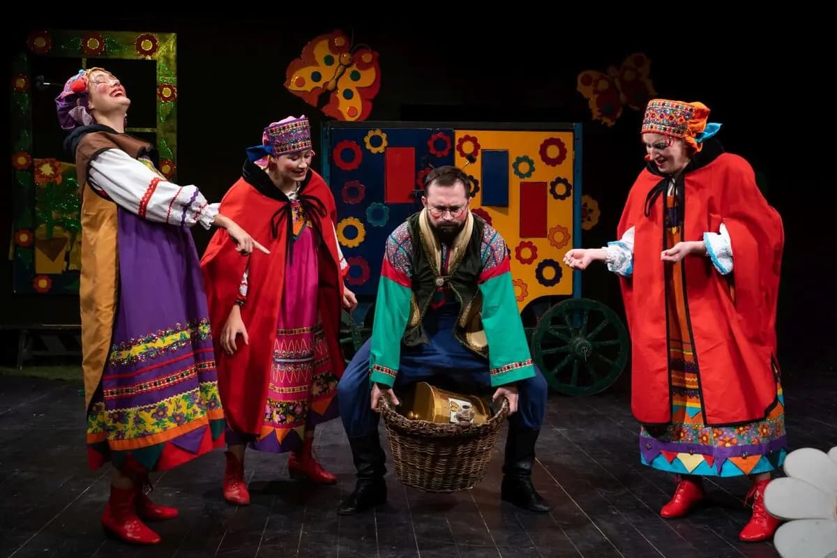 Муха-Цокотуха (Театр иллюзии. Сцена на Перовской)