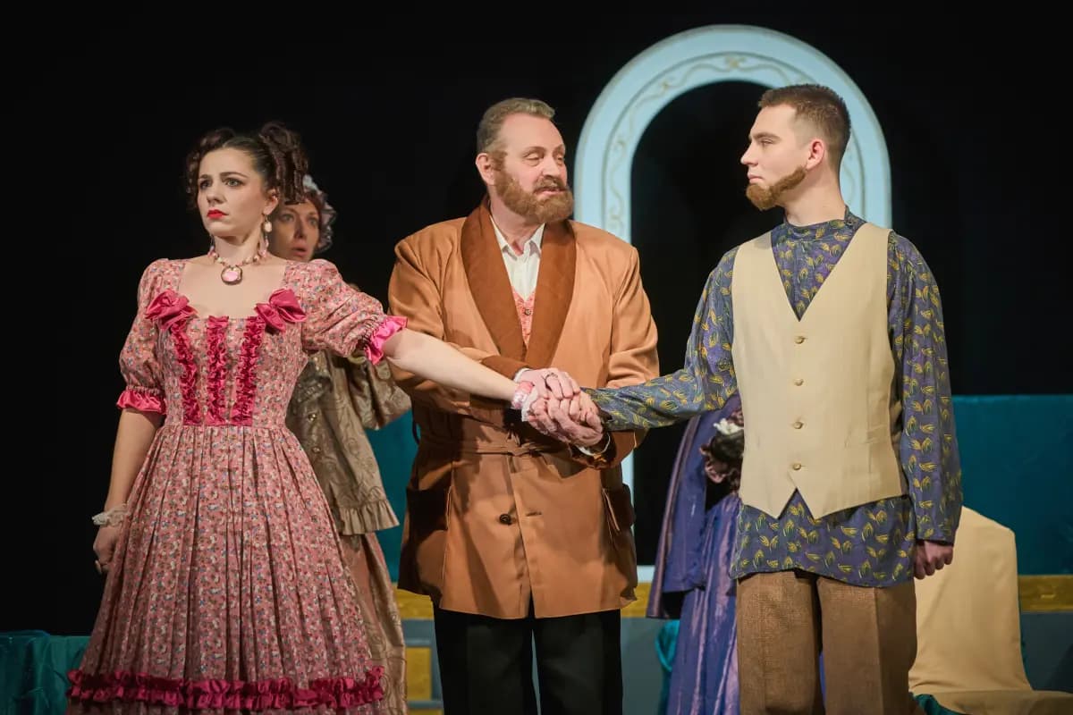 Свои люди — сочтёмся (На левом берегу)