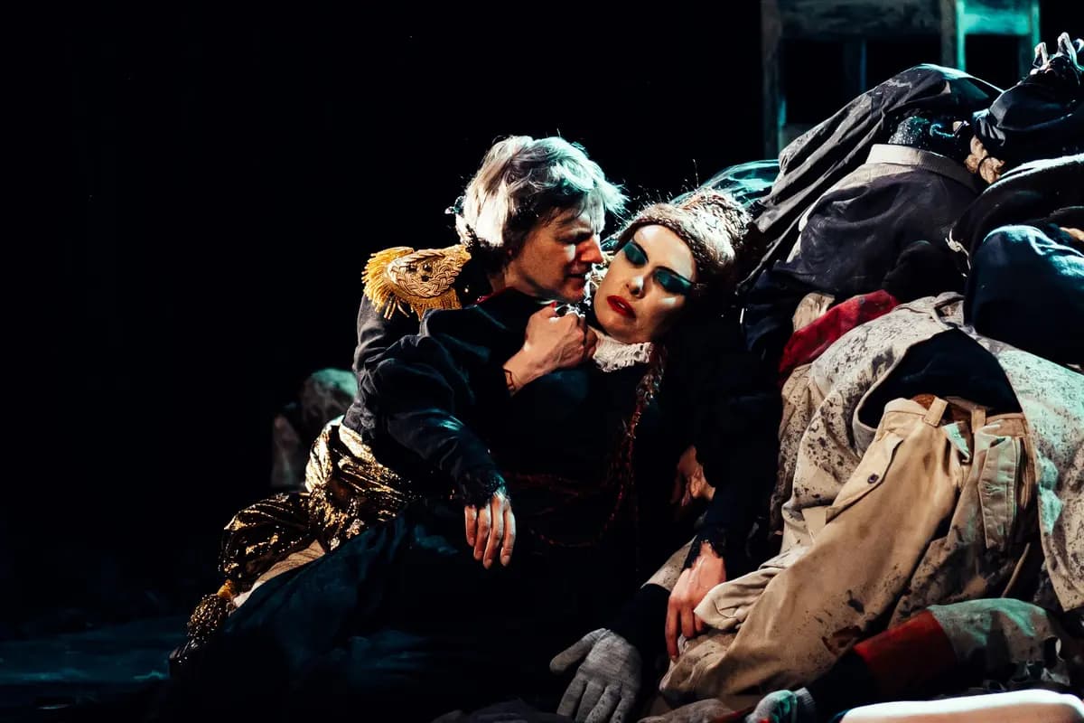 Король Лир (Небольшой драматический театр)