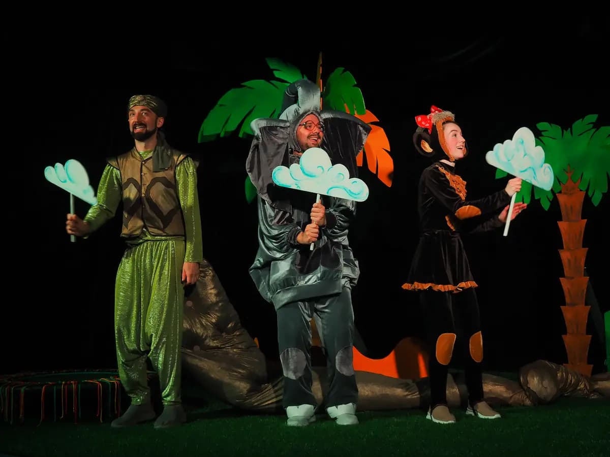 38 попугаев (Эрмитаж)