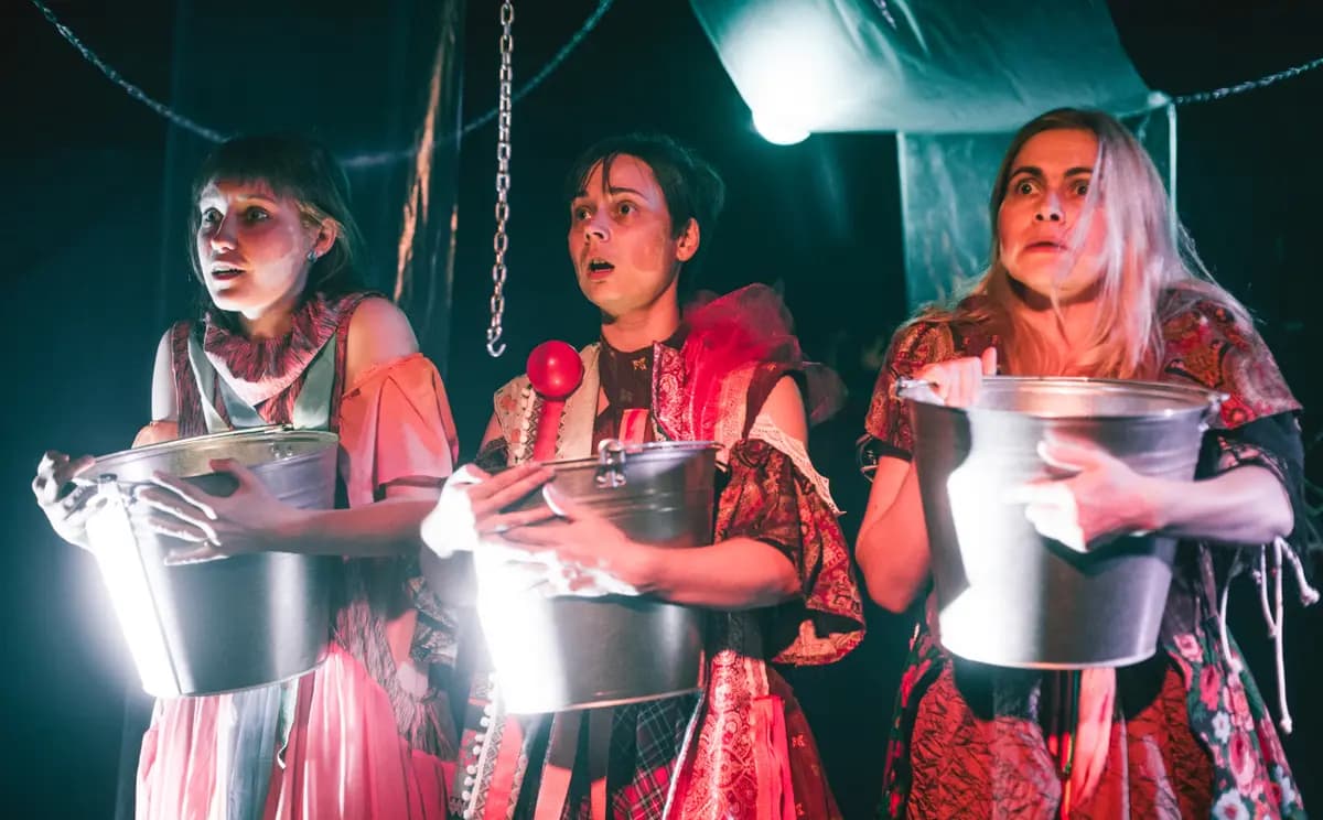 Девушки в любви (Мини театр)