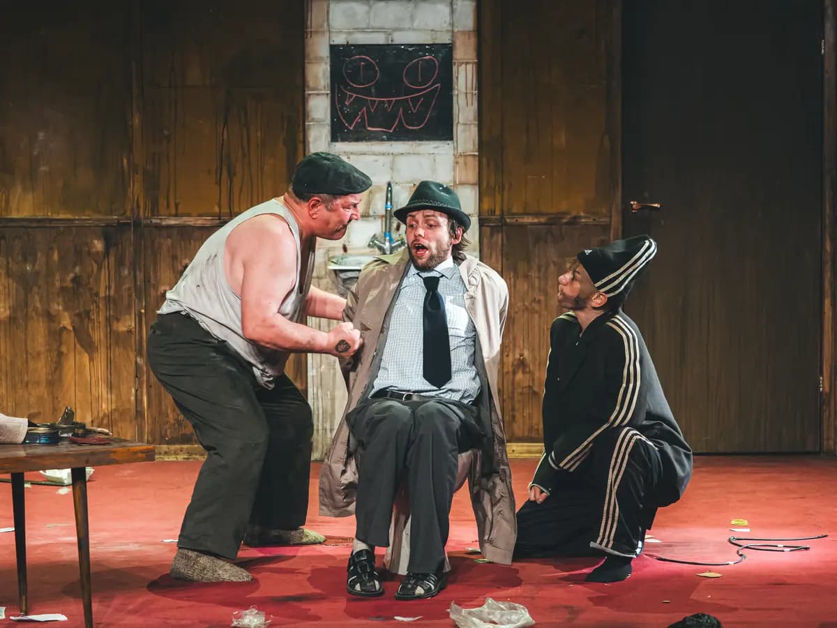 Гостиница «Тайга» (Молодёжный театр «Ангажемент»)