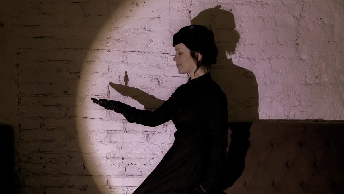 Каренина. Одна (Музей Скрябина)