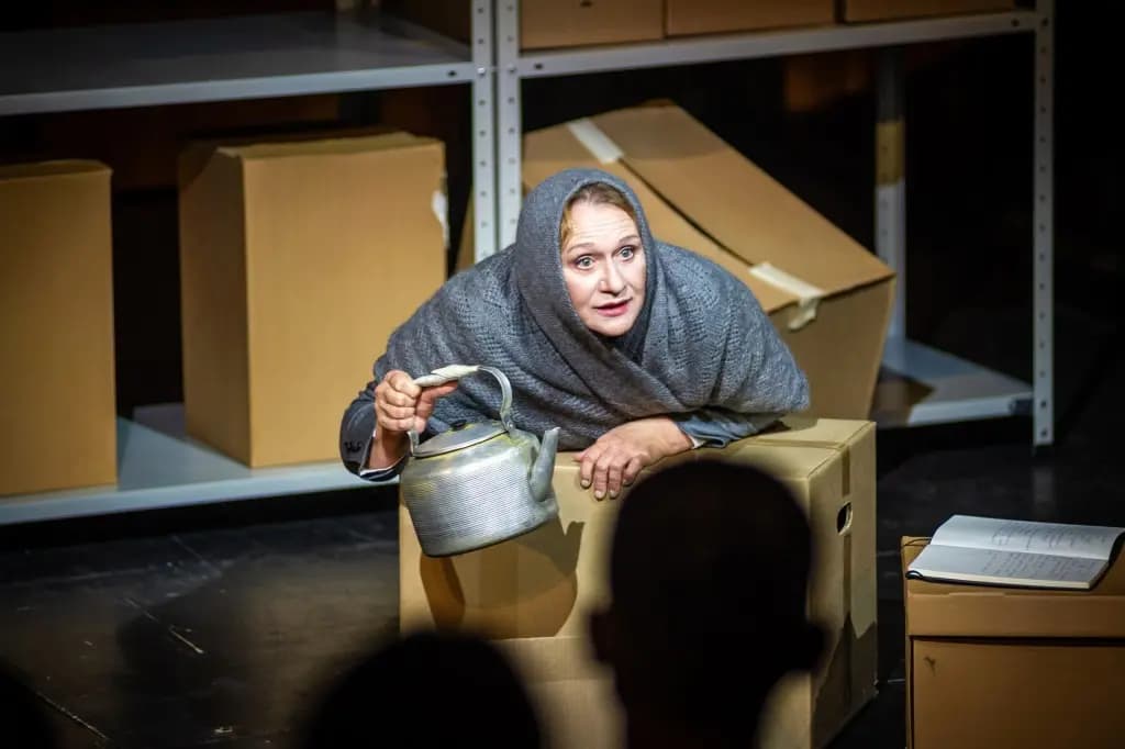 Всё как у всех (Театр юного зрителя)