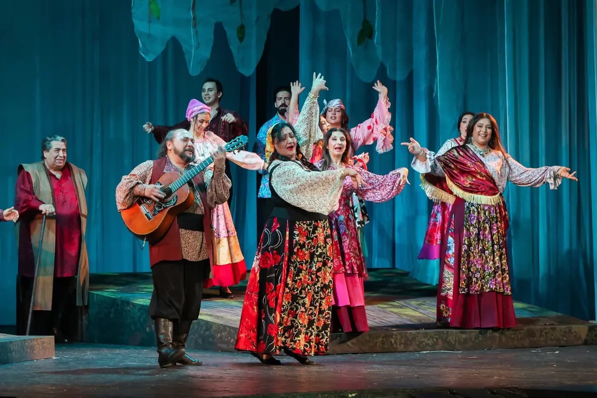 Трудное счастье (Ромэн)