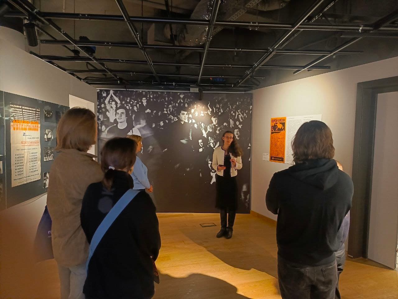 Медиация по выставке «Адреса перемен. Художественная жизнь Ленинграда — Санкт-Петербурга 1980-2000» (Центр современного искусства им. Сергея Курёхина)