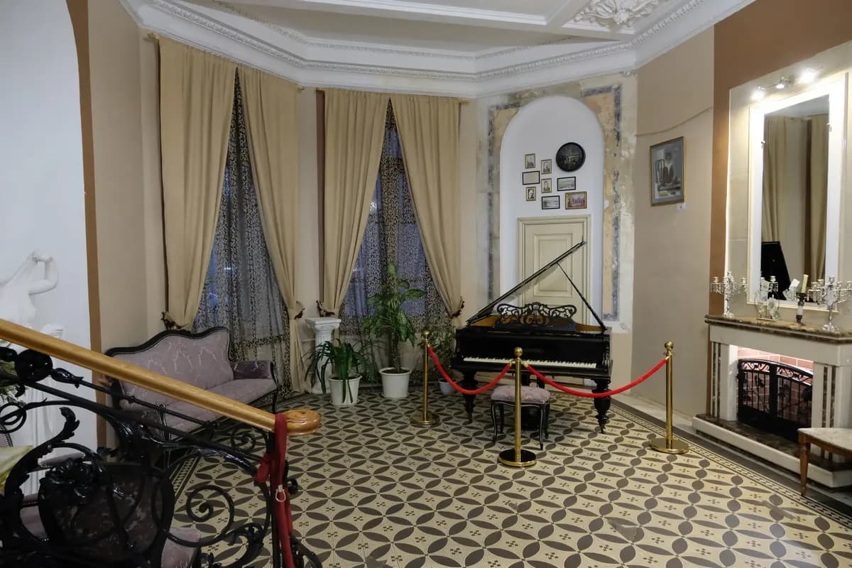 Экскурсия в особняк Шрёдера + концерт «Мистер до-диез минор» (Дом Шрёдера)